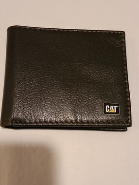 CAT Black Wallet RFID Sield Leather Black, Like New, Catapillar